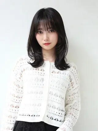 ミディアム カラー 細川 真希のヘアスタイル