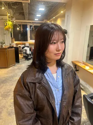 セミロング カラー ナチュラル大人っぽい スタイル　MAORIのヘアスタイル