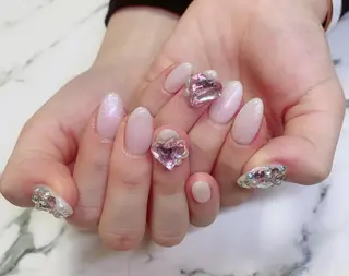ロング カラー ネイル Q Free nailsのネイルデザイン