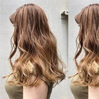 セミロング カラー ツキノキ ミナのヘアスタイル