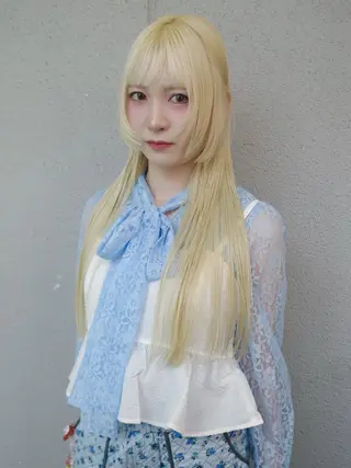 ロング カラー SALOWIN所属・ブリーチ✨ ボブ✨レイヤーのヘアスタイル