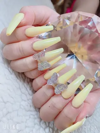 ネイル ベスティオーラ所属・ニコ ニコのネイルデザイン