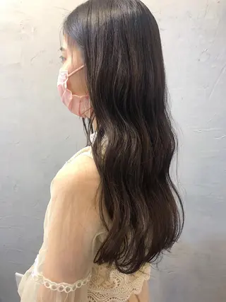 ロング 長井 美佳のヘアスタイル