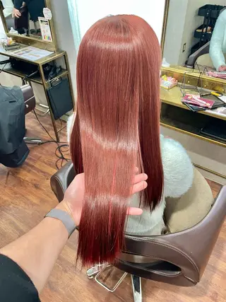 ロング カラー 井本翔太.髪質改善. ベージュ.グレージュのヘアスタイル