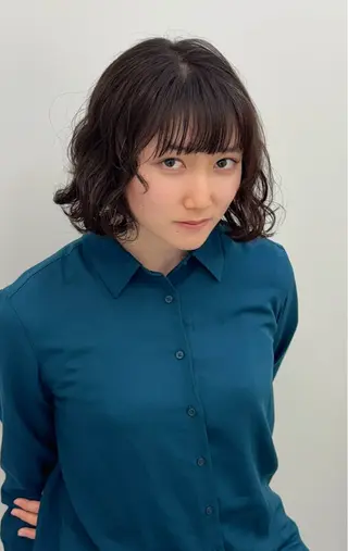 ショート パーマ ARMONY OMOTESANDO所属・本田秀幸 コテ巻き風パーマのヘアスタイル