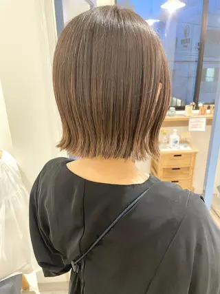 ミディアム カラー 🩰オリーブ/ ベージュ松本咲花🩰のヘアスタイル