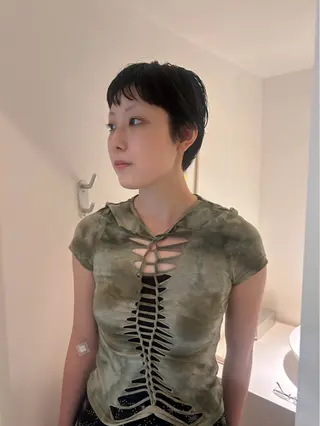 ショート VISION   aoyama所属・かがやしづ ⭐️ハイトーンのヘアスタイル