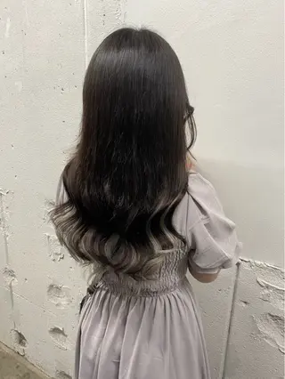 ミディアム カラー シールエクステの女神 🍑Momo🍑のヘアスタイル