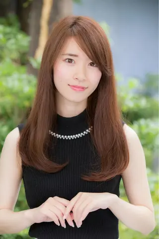 ロング チーフデザイナー 木部のヘアスタイル