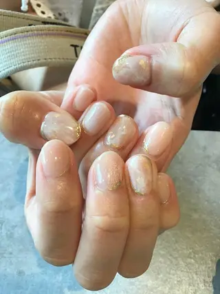 ネイル Nest 岩崎のネイルデザイン