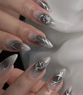 ネイル Oomiya 服部のネイルデザイン