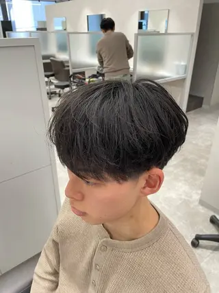 つよし 西梅田 / モデル募集中🍒のヘアスタイル