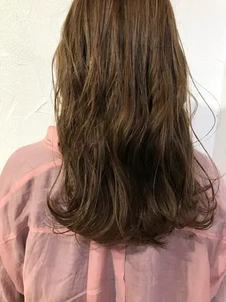 ロング カラー La  SHE's 天王寺店所属・マルヤマ リナのマツエク・マツパデザイン