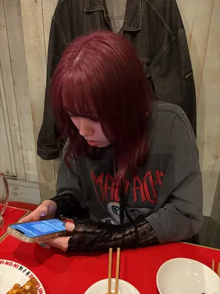 セミロング 辻 奈々のヘアスタイル