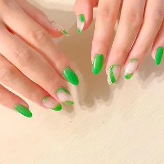 ネイル Mizuliネイル 眉毛メイクのサロンのネイルデザイン