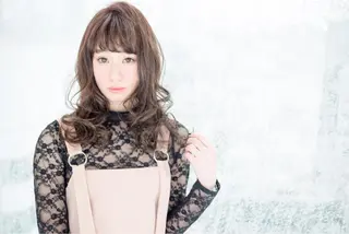 セミロング カラー Re:ta Hair 飯田淳平のヘアスタイル