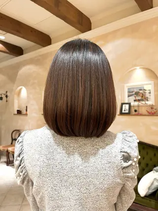 ミディアム 青山 莉奈のヘアスタイル