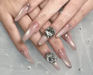 ネイル shineジェル& チップ長さだしのネイルデザイン