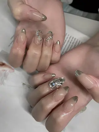 セミロング NAILSALON 🍔Timna🍟のネイルデザイン