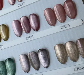 ネイル Alma Kazuのネイルデザイン