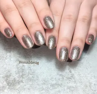 ネイル 塩見 聖子のネイルデザイン