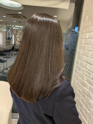 ロング カラー 佐々木 萌のヘアスタイル