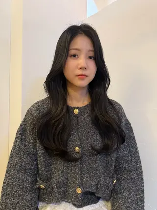 ロング 白築 怜実のヘアスタイル