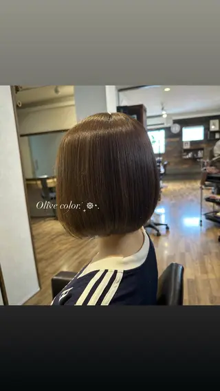 ショート カラー Agu academy YAMAGATA所属・松浦 そよかのヘアスタイル