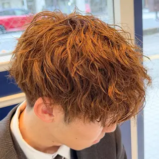 ショート カラー パーマ メンズ 吉田 新平のヘアスタイル