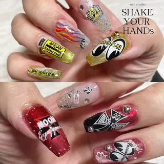 ネイル ネイルスタジオ シェイクユアハンズのネイルデザイン