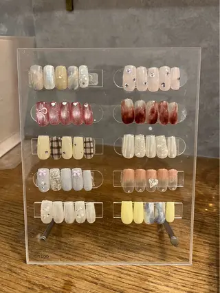 ネイル 石川 萌香のネイルデザイン