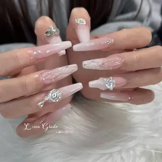 ネイル Luna Glade Nail Salon所属・Luna Gladeのネイルデザイン