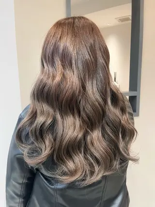 ロング Eguchi Sanaのヘアスタイル