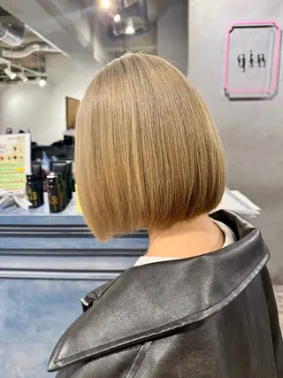 ミディアム カラー qin所属・qin／ 天海／Amamiのヘアスタイル