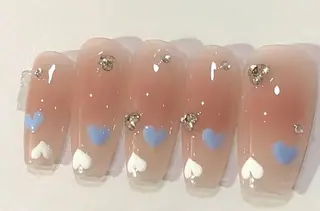 ネイル Ui_Amor (パラジェル)のネイルデザイン