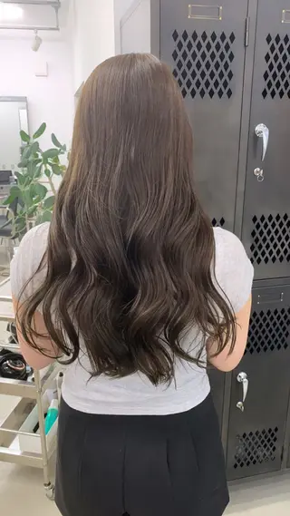 ロング カラー kanon hair所属・新木 愛花のヘアスタイル