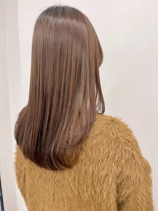 セミロング カラー 遠藤 乙夏のヘアスタイル