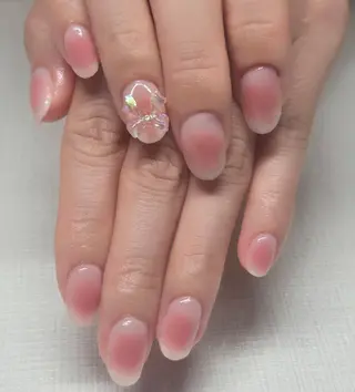 ミディアム LILY Salonのネイルデザイン