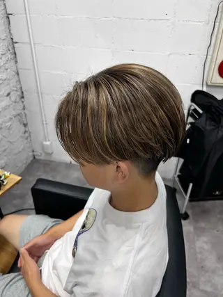 カラー メンズ 笹江 瑞穂のヘアスタイル