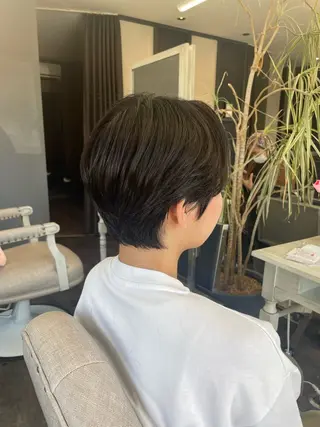 メンズ 手塚 由佳のヘアスタイル