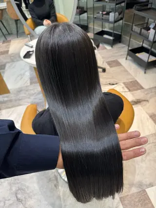 セミロング カラー 木屋元一/透明感 /レイヤー/縮毛矯正のヘアスタイル