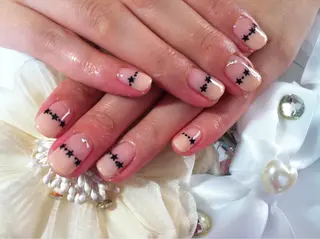 ショート SINCERELY シンシアリー🌈のネイルデザイン