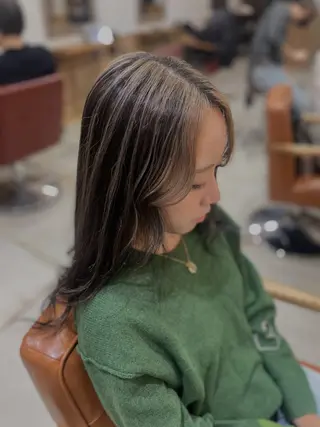 セミロング Wカラーレイヤーカ ット⚡️CHIAKIのヘアスタイル