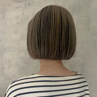 ミディアム 平野恵/透明感カラー ブリーチ/ボブのヘアスタイル