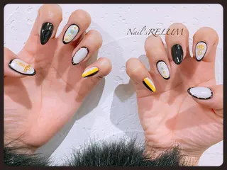 ネイル THECOLORS所属・近貞 莉奈のネイルデザイン