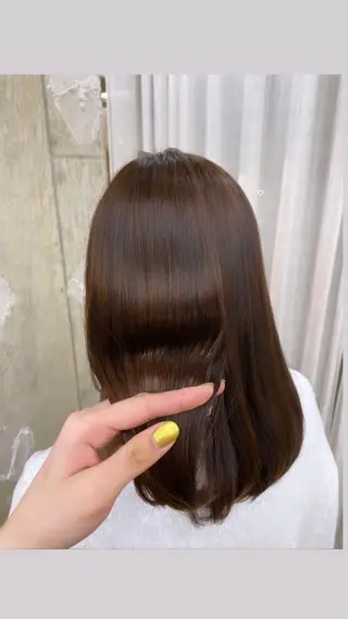 セミロング kvell by urban.所属・KVELL ユナのヘアスタイル