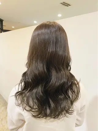 ロング カラー °ʚ なじゅ ɞ° Defi梅田のヘアスタイル