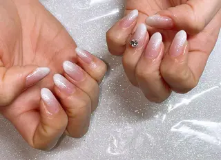 ネイル VIERU 🌈🎀💖のネイルデザイン