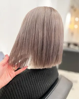 ミディアム カラー JIL BLAN 京都所属・RU RIのヘアスタイル