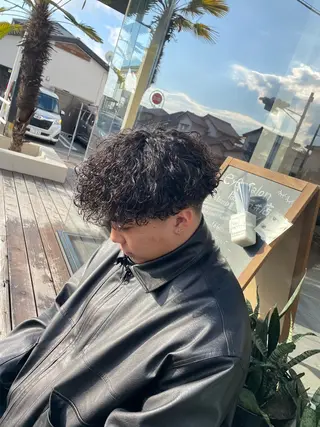 ショート パーマ メンズ 谷口 悠生のヘアスタイル